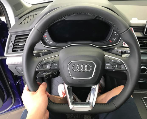 奥迪Q5L说我年轻我运动，选我准没错！