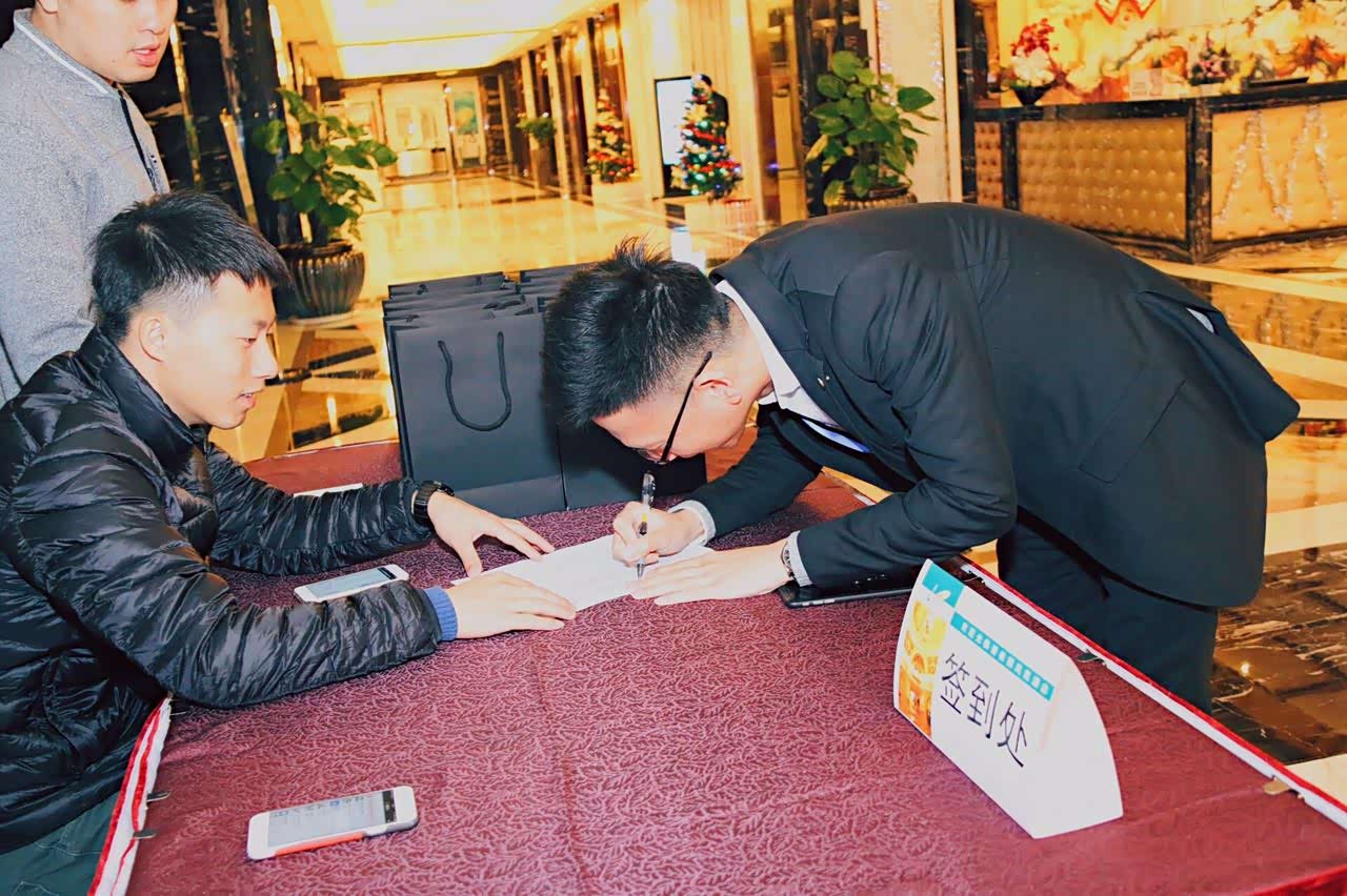 刚过09:00就已经有热情的韶关本地的网友来报道啦