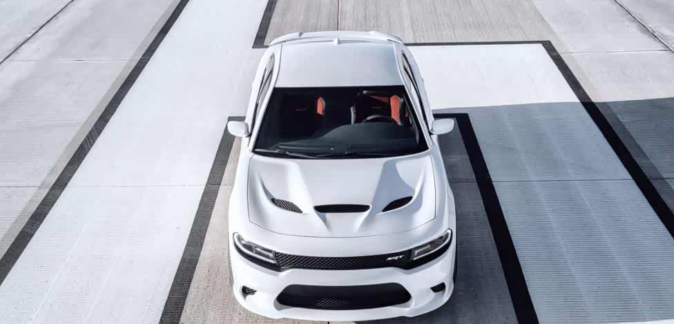 2017改款后的道奇战马SRT地狱猫