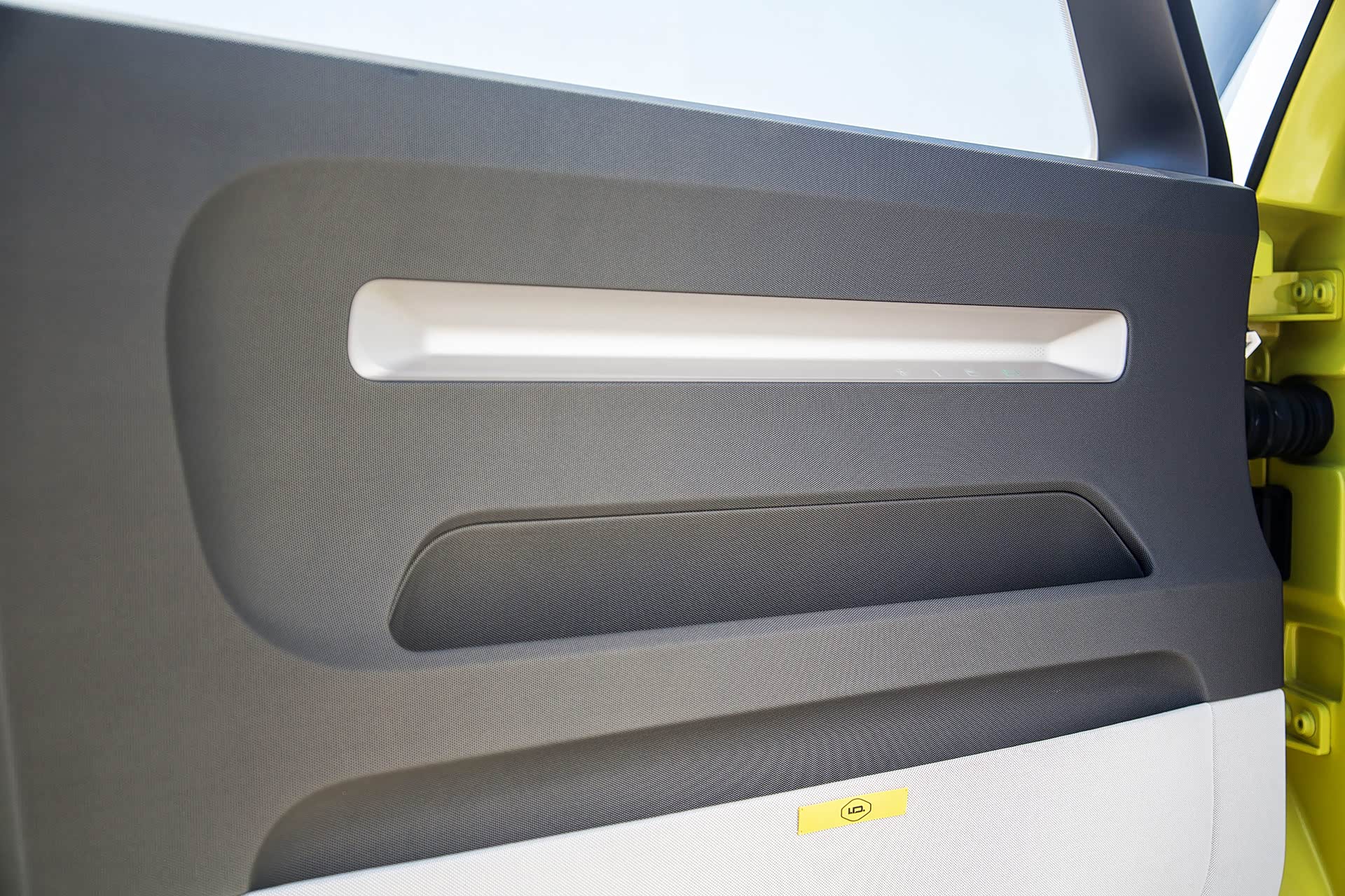 车门内部没有把手