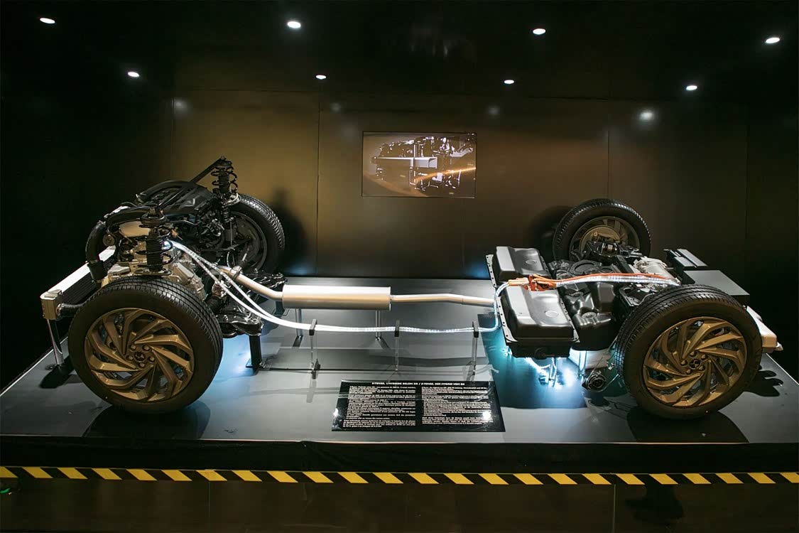 2019 年 DS 将会推出 DS 7 PHEV 版本