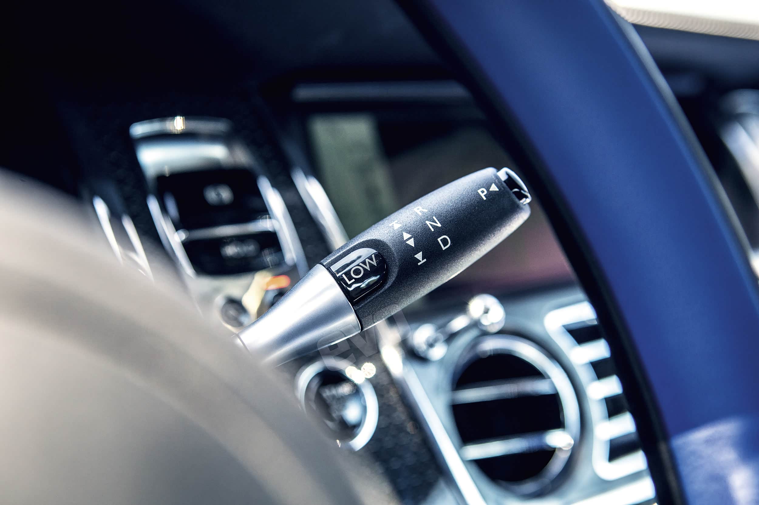 	GPS的搭载可帮助8挡自动变速器实现平顺的驾驭感