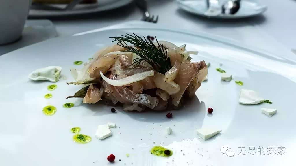 淡水鱼的生鱼片，敢把这个直接上桌的对于水质的要求一定非常高。