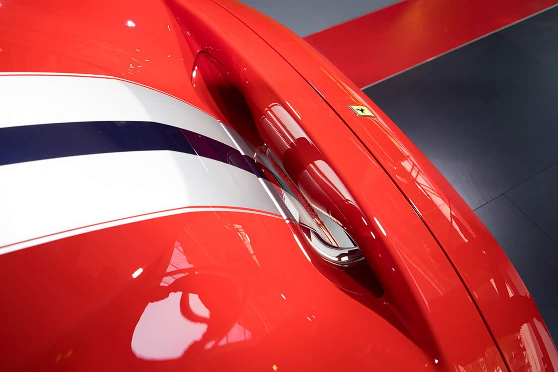 从这个角度可以看到 S-Duct 的设计角度是怎么样的