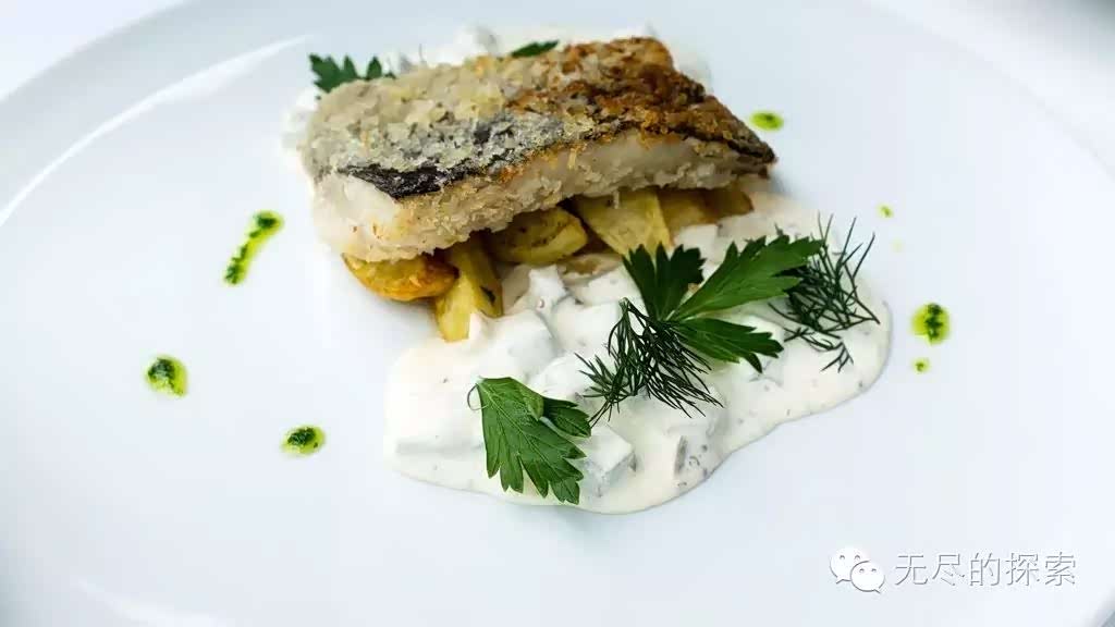 俄国厨子做鱼的功夫还是相当不错，无论烤鱼还是烘焙，味道都很好。