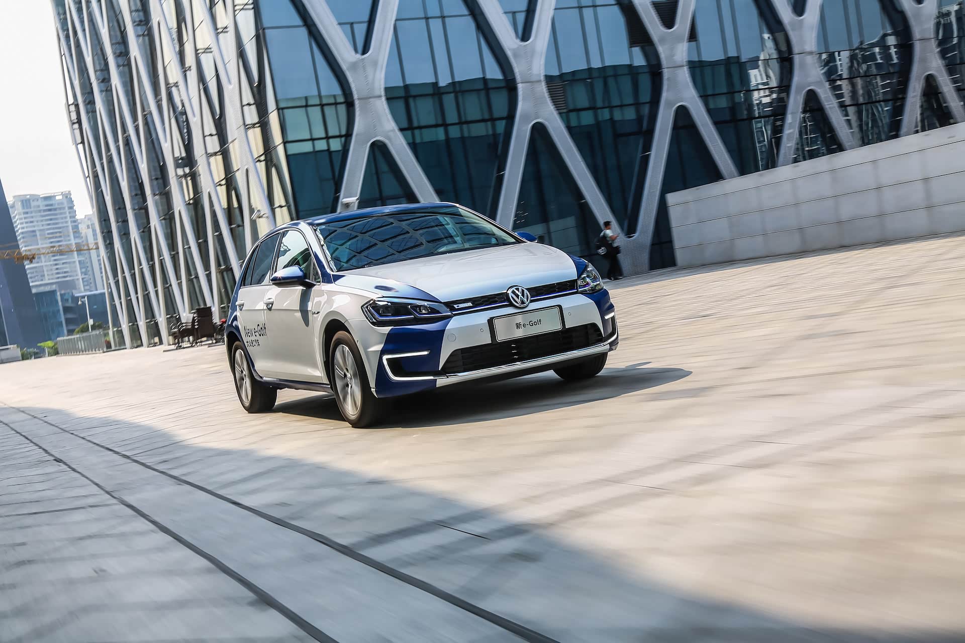 一款原汁原味的德国纯电动车 试驾大众进口新 e-golf