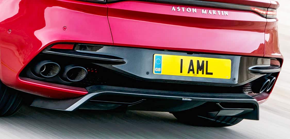 尾部扩散器设计同样是花了心思