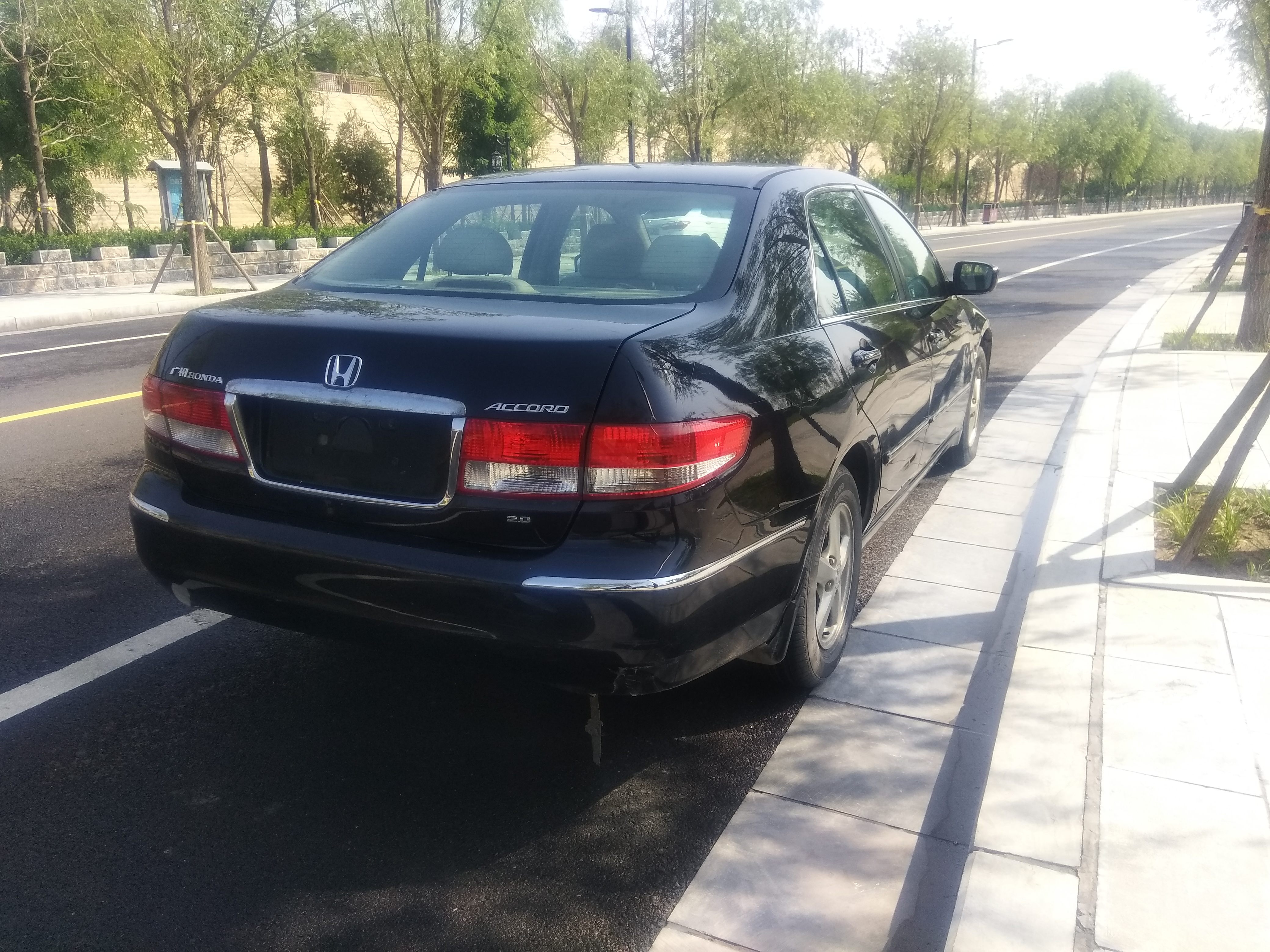 后侧四十五度角