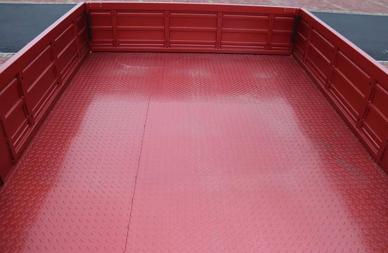 标配平板货厢长4170mm、宽2300mm