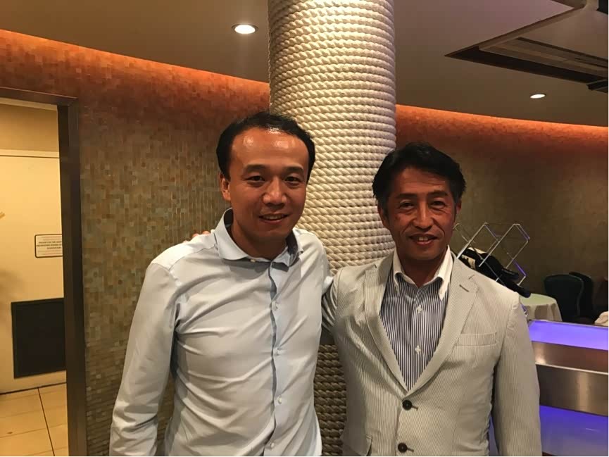 我跟雷克萨斯须贺厚一