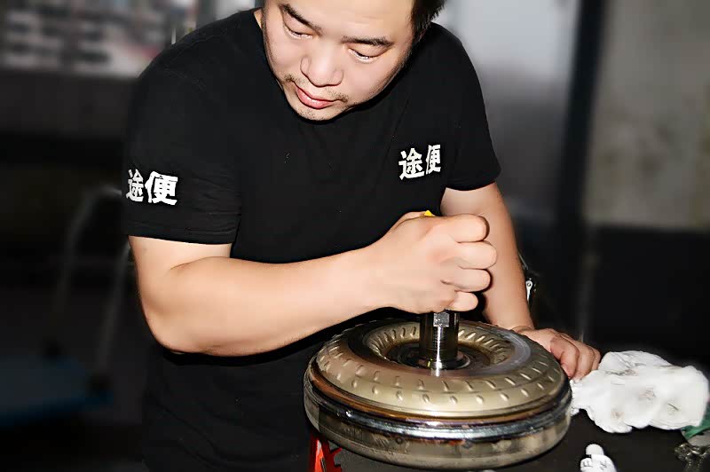 转动变矩器检查