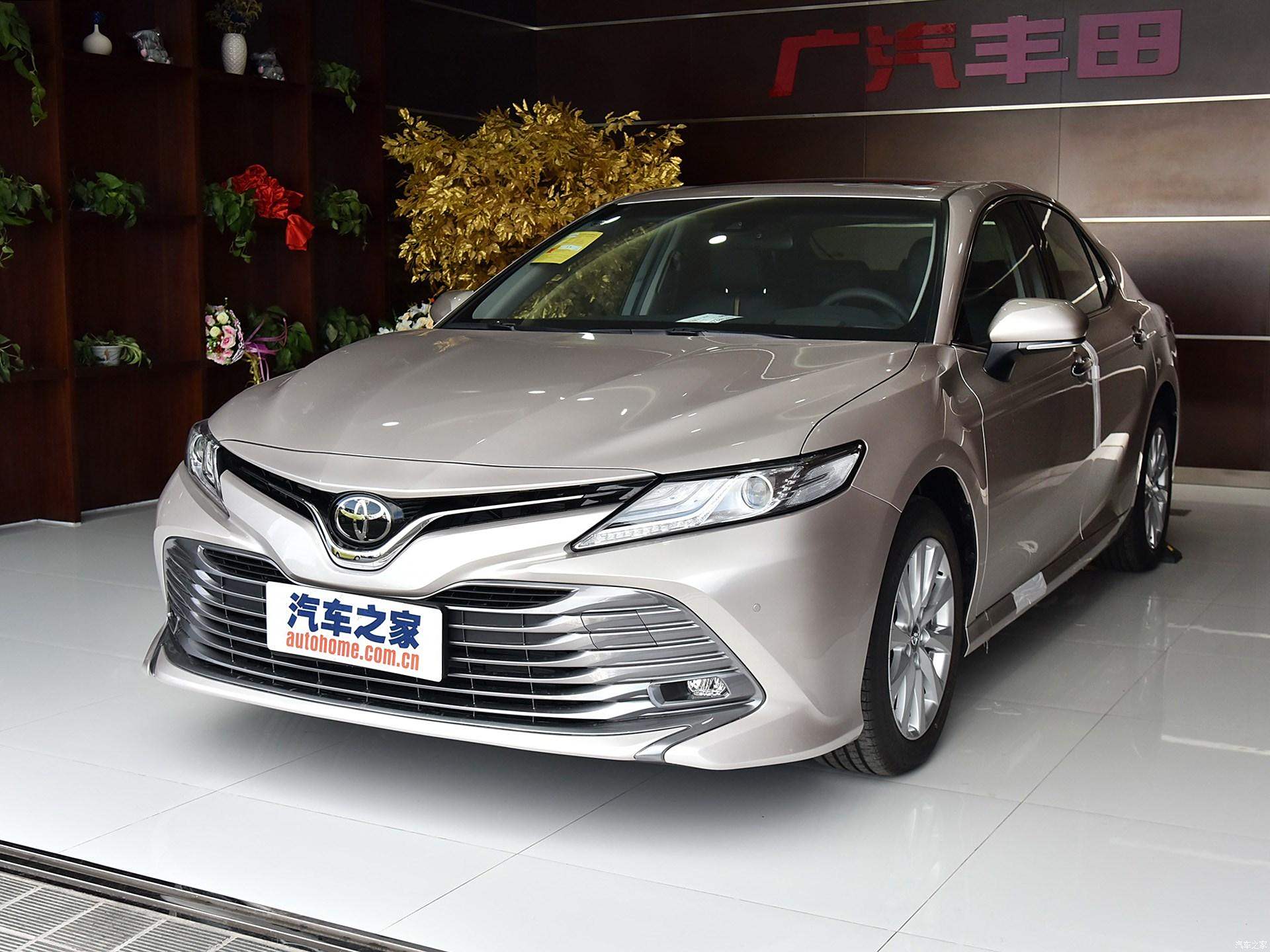 凯美瑞 2.0G豪华版/引自汽车之家图库