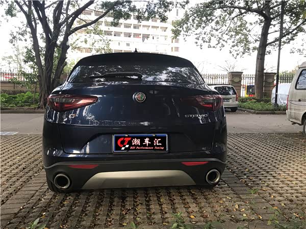 试车:刷英国CT-ECU后的油门踏板变轻，加速变得顺畅，换挡平顺，效果提升很明显 ！