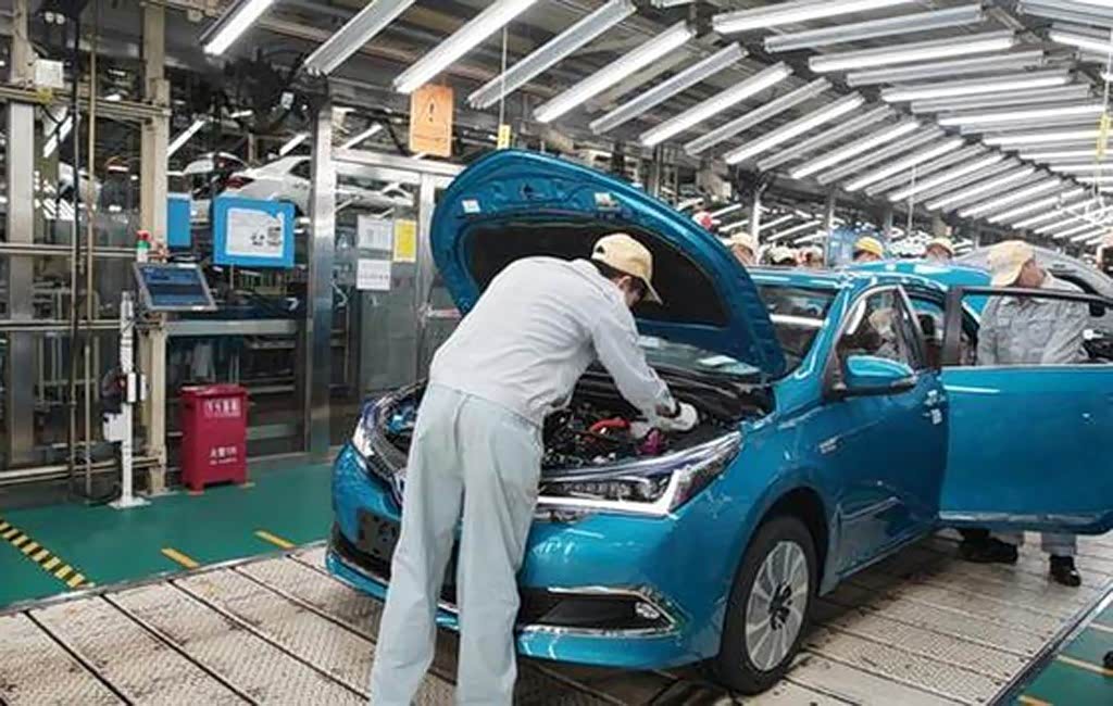 续航1000公里，卡罗拉双擎E+3月上市，假如卖19.46万你考虑吗