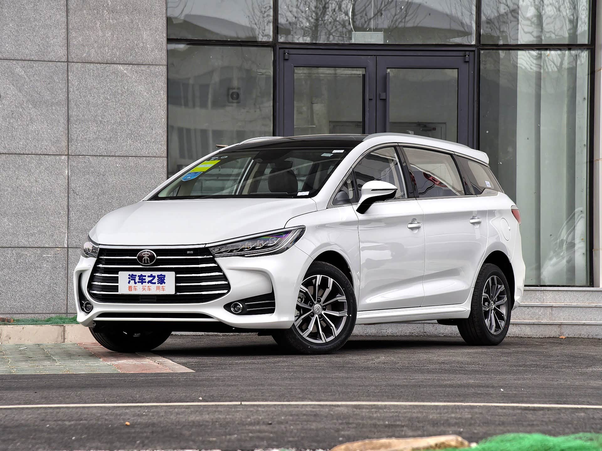 比亚迪 宋MAX/引自汽车之家图库