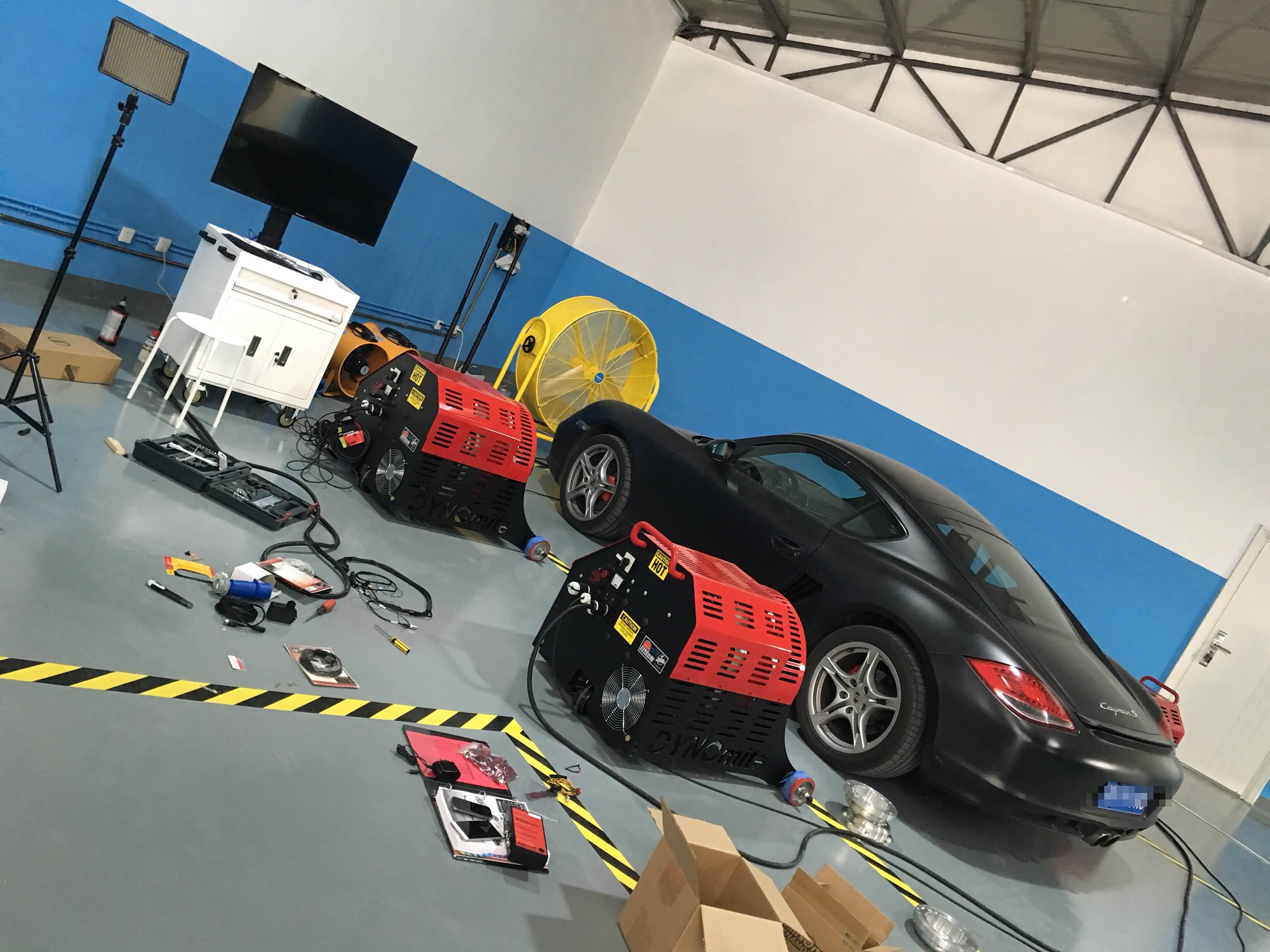 齐全的检测工具