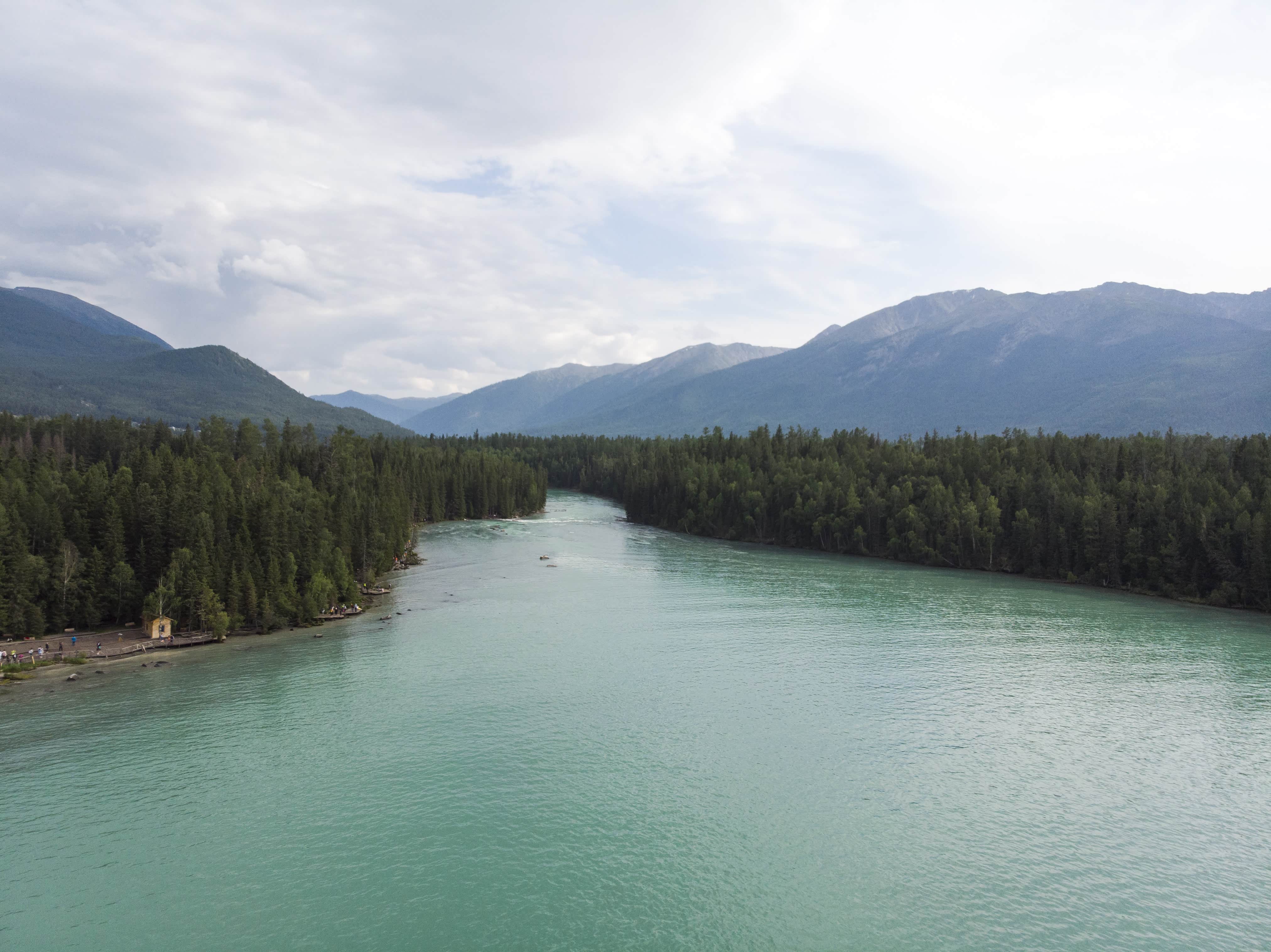 往前喀纳斯湖收口为喀纳斯河