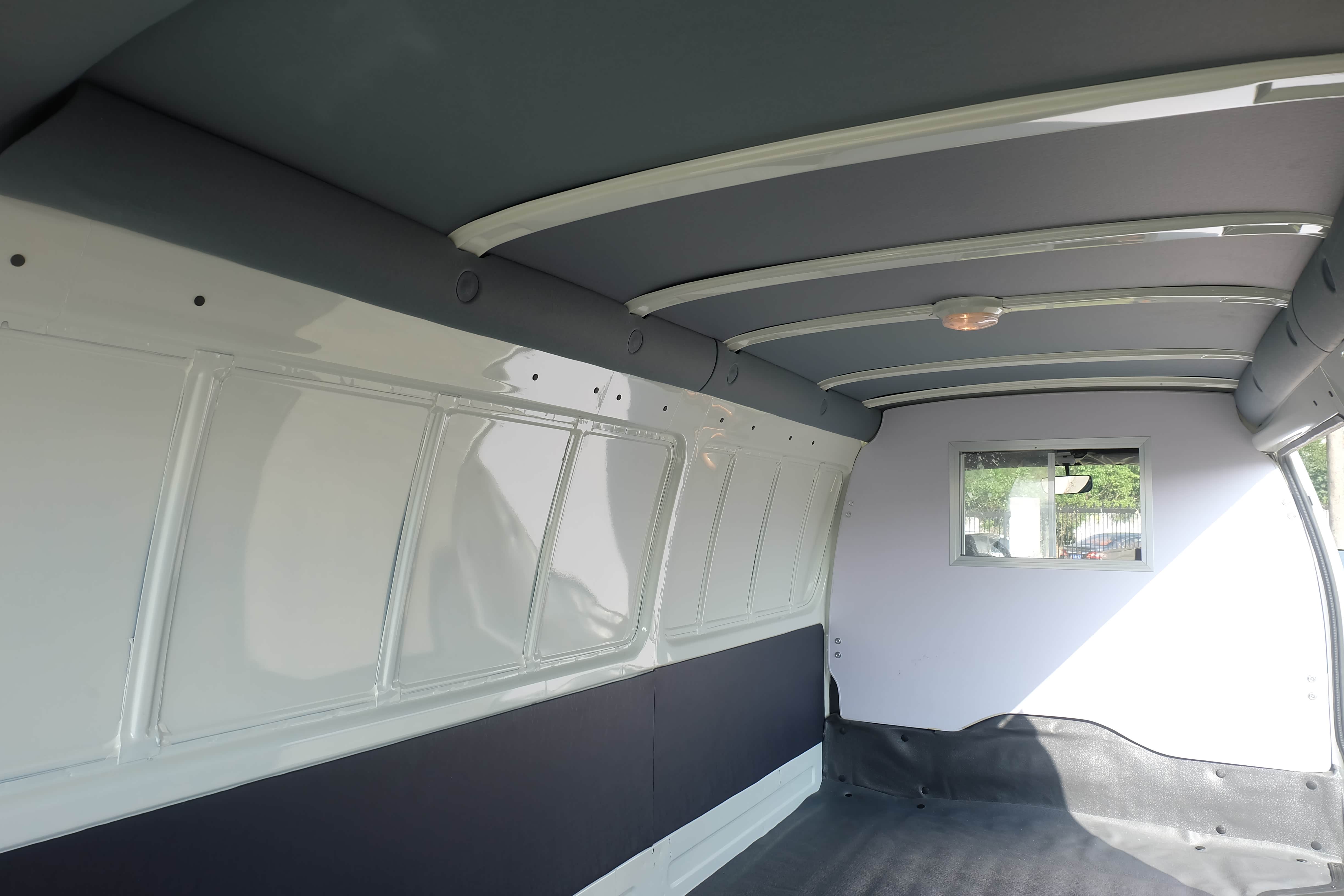 摄于厦门金龙联合汽车工业有限公司