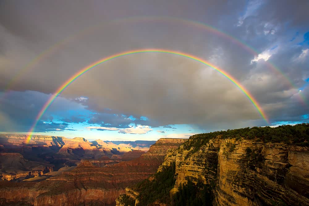当然，还有绝不能错过科罗拉多大峡谷，一路上的周边的景观，我们会在行程的下半段专门一一道来。