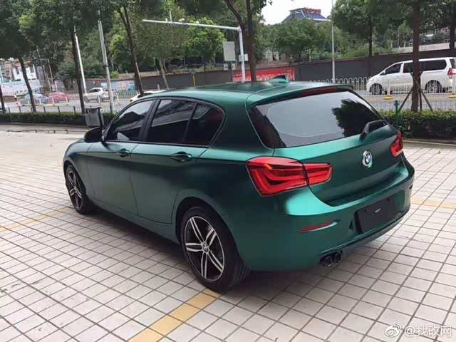 宝马1系改色电光金属祖母绿车身改色贴膜效果图