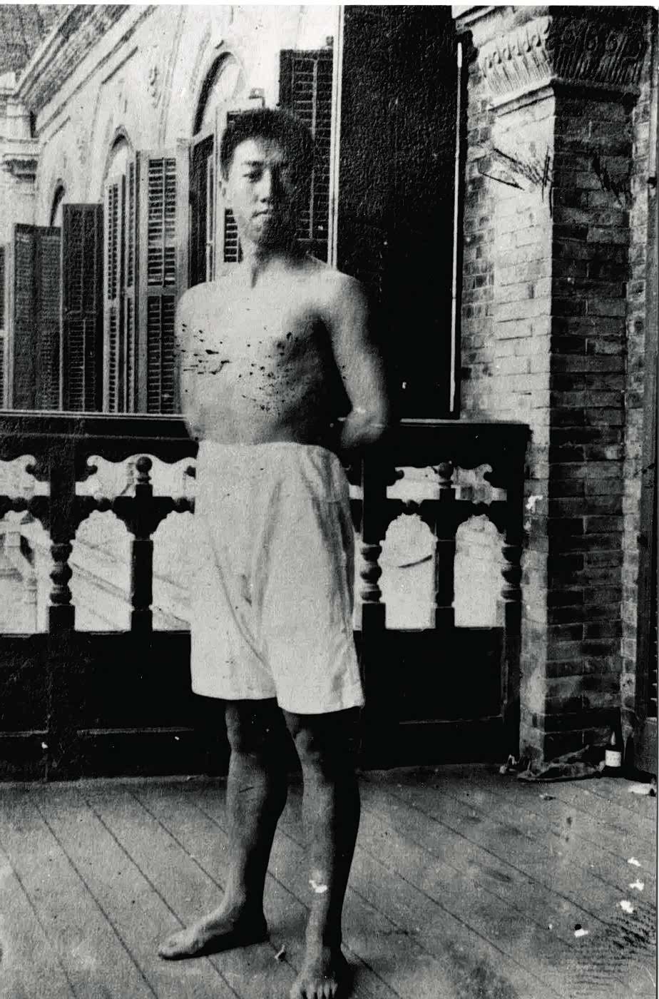 支秉渊在上海交大，大约摄于1918年。