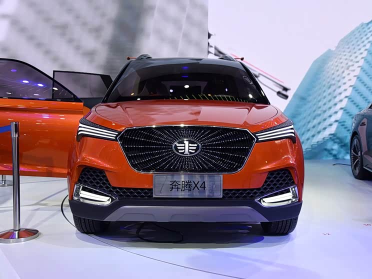 2016北京车展一汽奔腾全新suvx4亮相