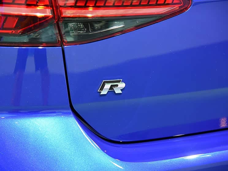 大眾(進(jìn)口) 高爾夫(進(jìn)口) 2017款 2.0TSI R 大眾(進(jìn)口) 高爾夫(進(jìn)口) 2017款 2.0TSI R