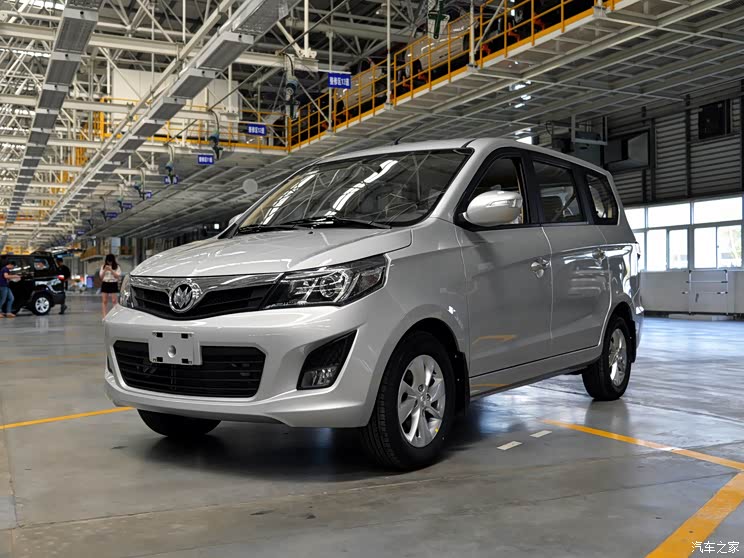 福汽新龙马 启腾ex80 2015款 1.5l 豪华型