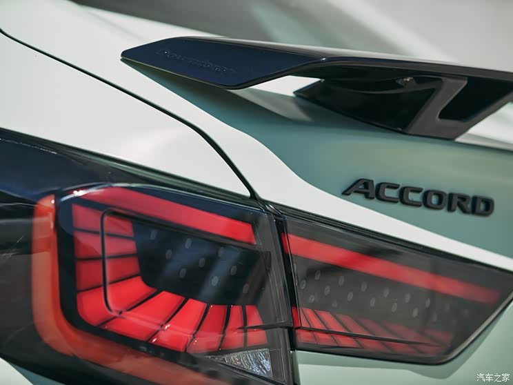 广汽本田 雅阁 2018款 锐·混动 2.0L 锐酷版 国VI