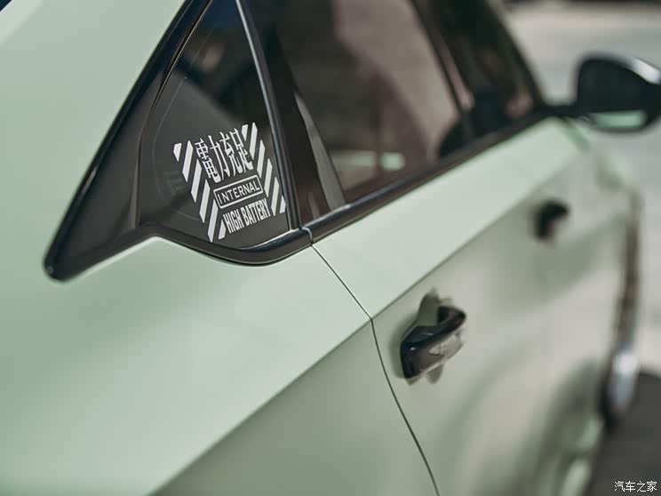 广汽本田 雅阁 2018款 锐·混动 2.0L 锐酷版 国VI