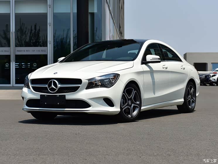奔驰(进口) 奔驰CLA级 2017款 改款 CLA 180 奔驰(进口) 奔驰CLA级 2017款 改款 CLA 180