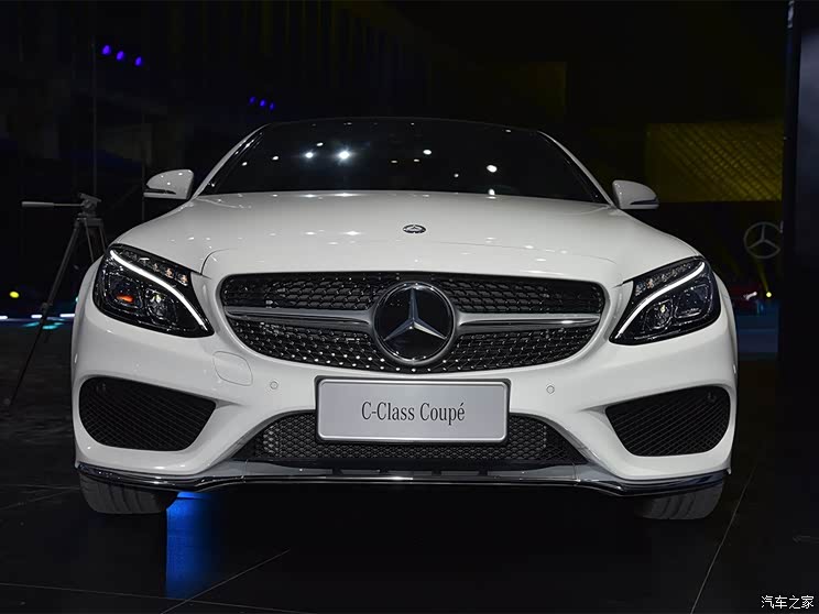 售38284888万奔驰新c级coupe上市