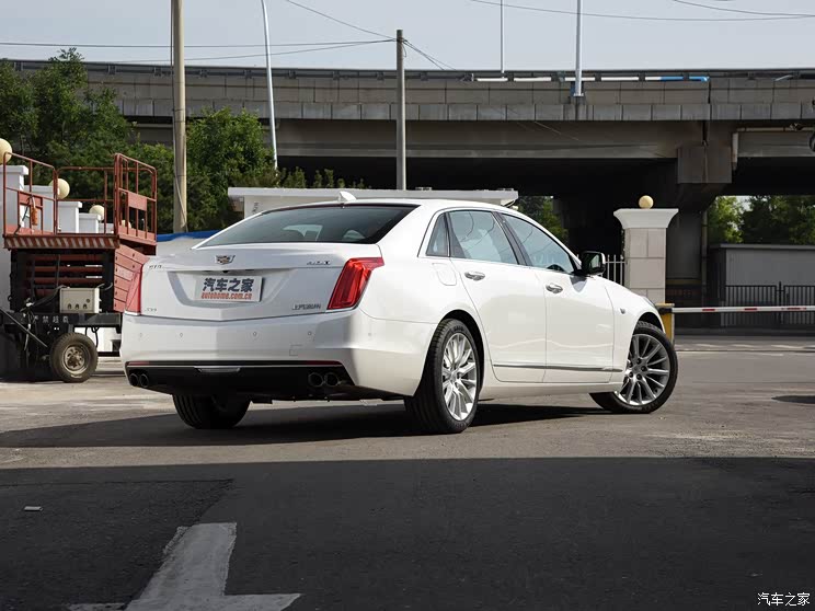 上汽通用凯迪拉克 凯迪拉克CT6 2017款 40T 领先型 上汽通用凯迪拉克 凯迪拉克CT6 2017款 40T 领先型