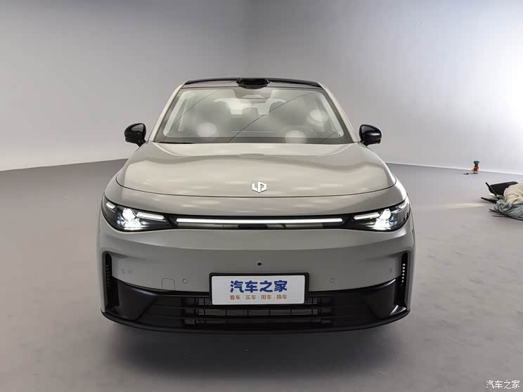 零跑汽车 零跑C10 2024款 210智驾版 零跑汽车 零跑C10 2024款 210智驾版