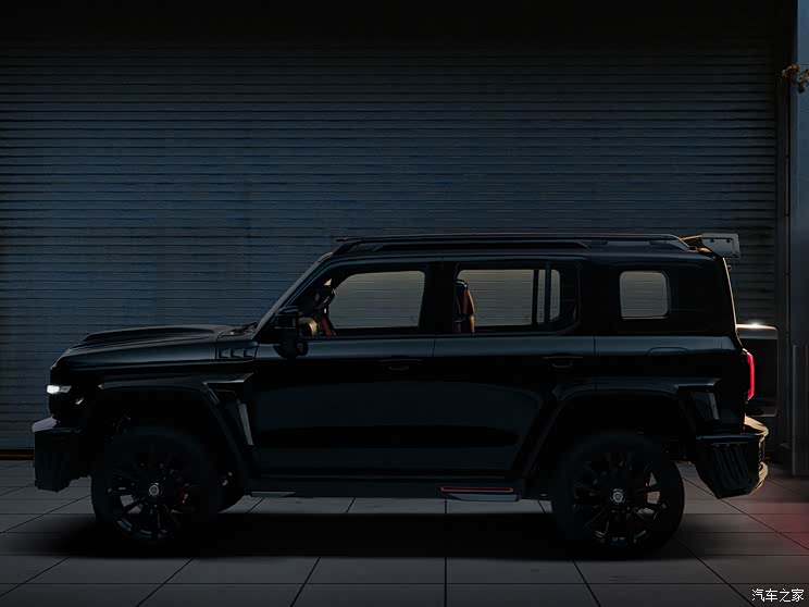 长城汽车 坦克300 2023款 cyberknight赛博骑士