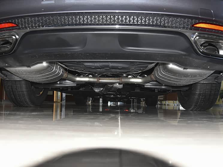 预售价17万元起全新红旗h5现已到店