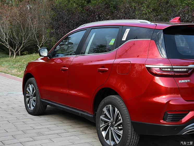 售689999万元新款吉利远景x6上市