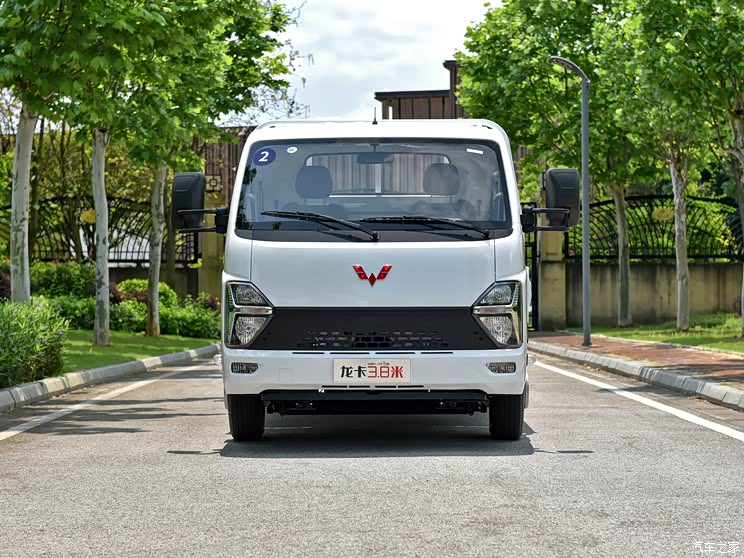 上汽通用五菱 五菱龙卡 2023款 2.0l 舒适型