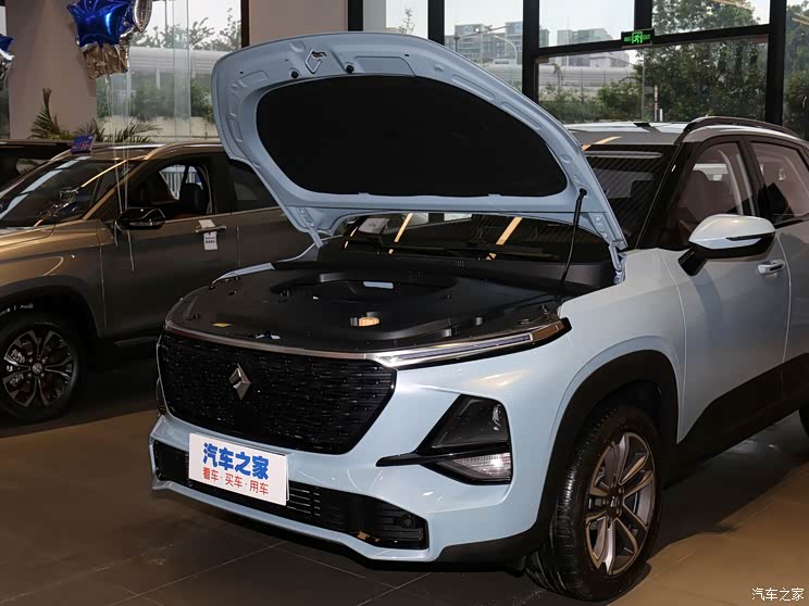 上汽通用五菱 新宝骏rs-3 2020款 1.5l cvt智能豪华型