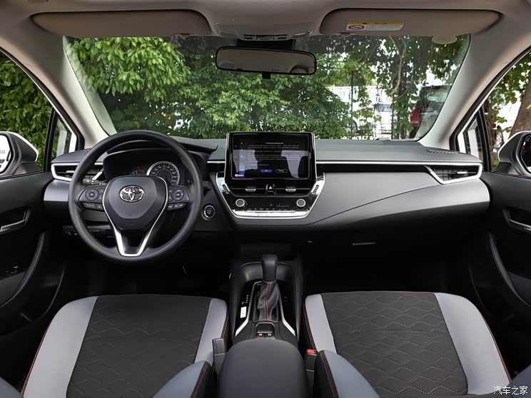 一汽丰田 卡罗拉 2023款 1.2T 精英版 一汽丰田 卡罗拉 2023款 1.2T 精英版