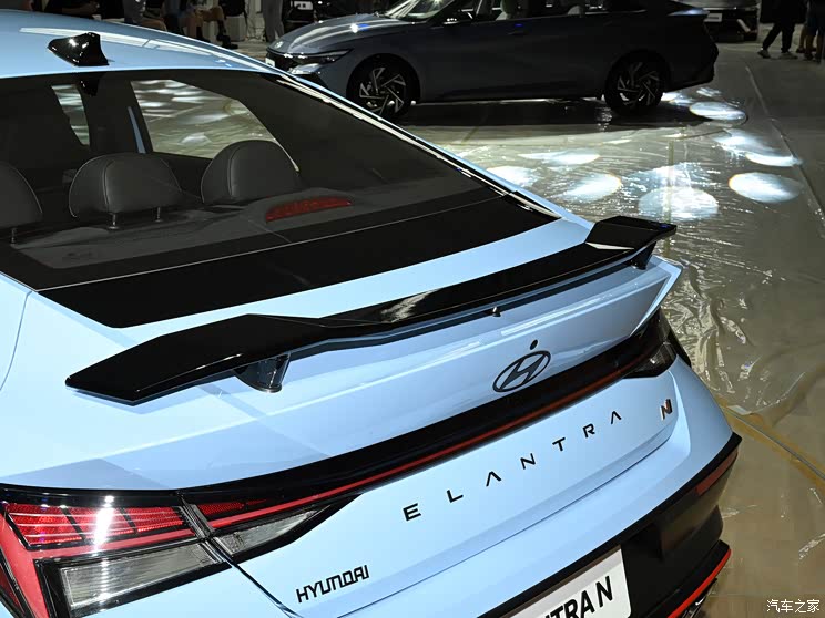 现代n 伊兰特elantra n 2023款 2.0t n