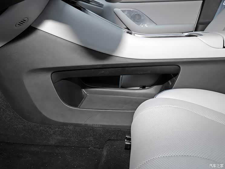 智界汽车 智界S7 2023款 Max RS 四驱旗舰版 智界汽车 智界S7 2023款 Max RS 四驱旗舰版