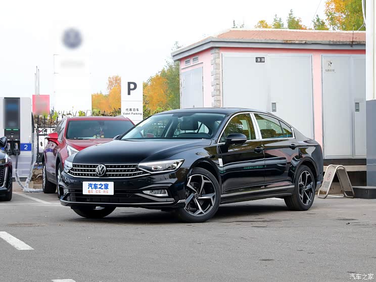 一汽-大众 迈腾 2023款 200万辆纪念版 280tsi dsg领先型