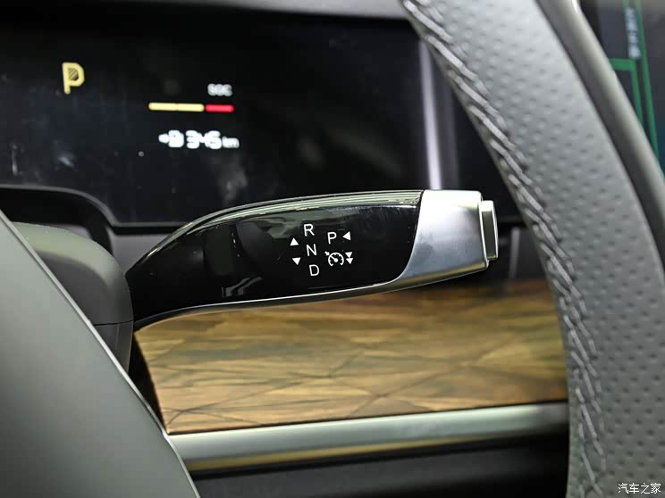 合众汽车 哪吒S 2023款 纯电 520km 后驱Lite版