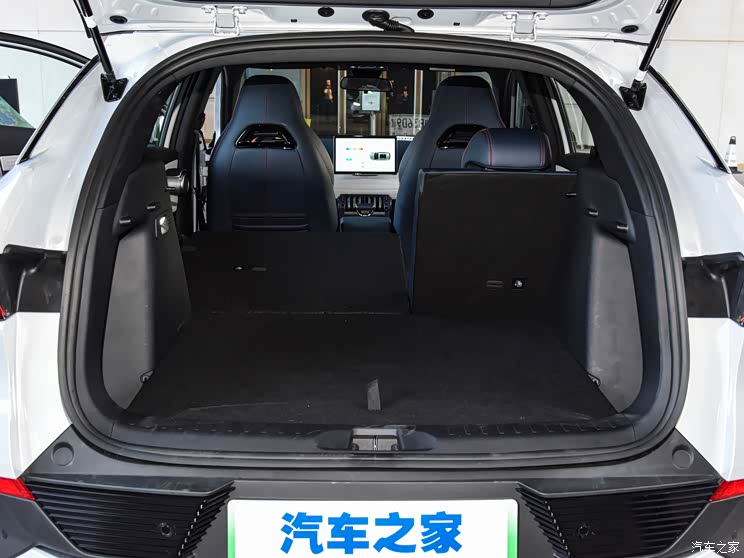 预售1328万元起比亚迪元plus到店