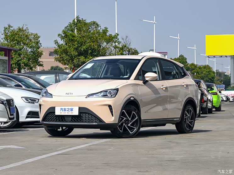 合众汽车 哪吒AYA 2023款 401 合众汽车 哪吒AYA 2023款 401