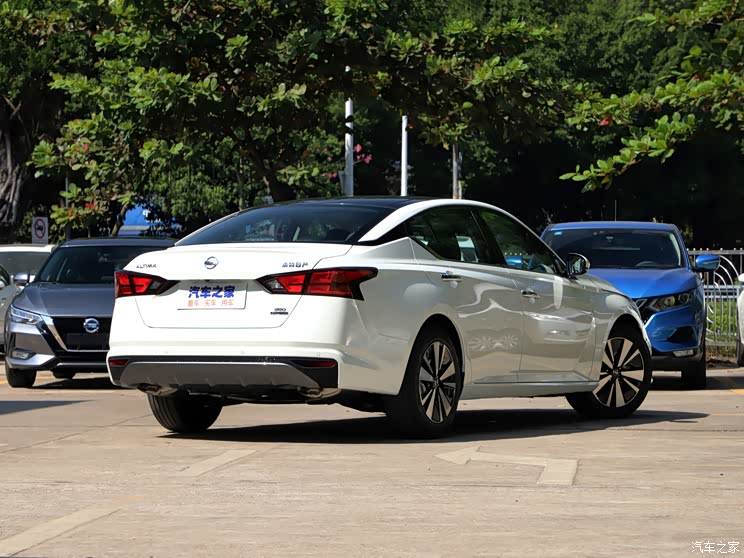 东风日产 天籁 2021款 2.0t xl upper ad1 智享领航版