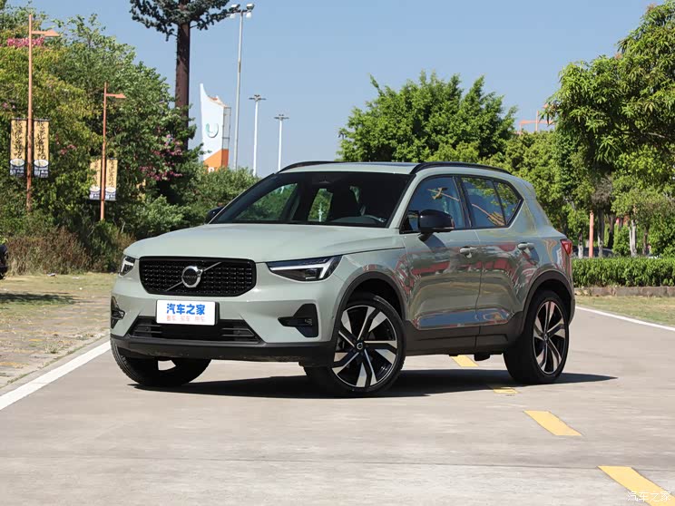 沃尔沃xc402023款 b4 四驱智雅运动版
