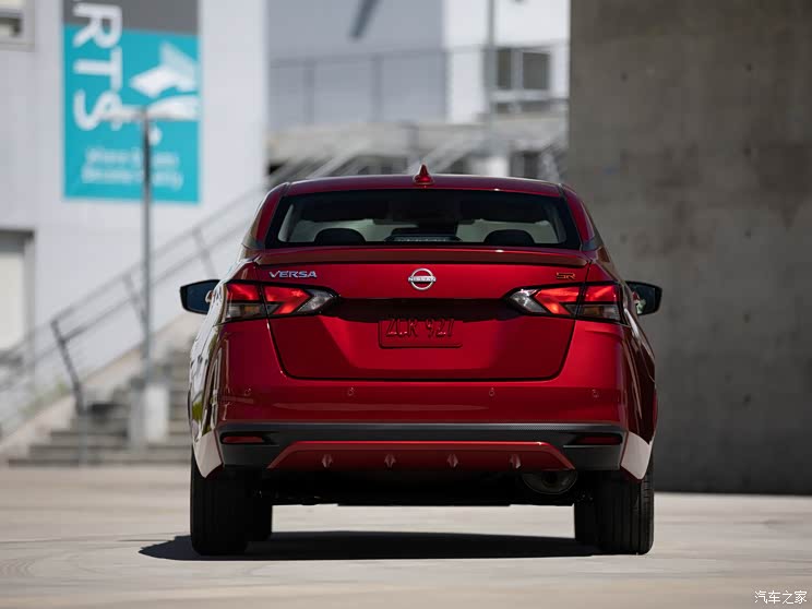 日产(进口) 阳光(海外) 2023款 versa sr 美国版