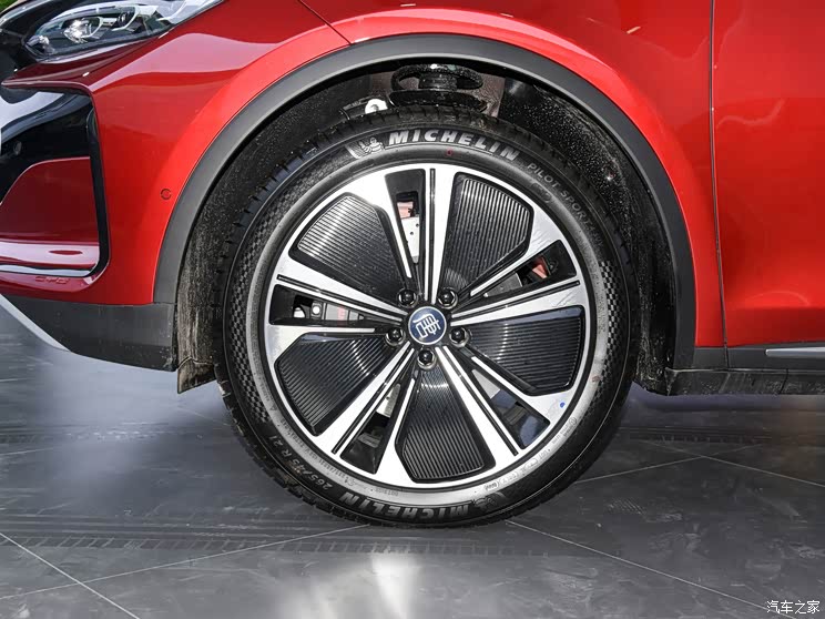 预售2928万元起比亚迪唐dmp到店